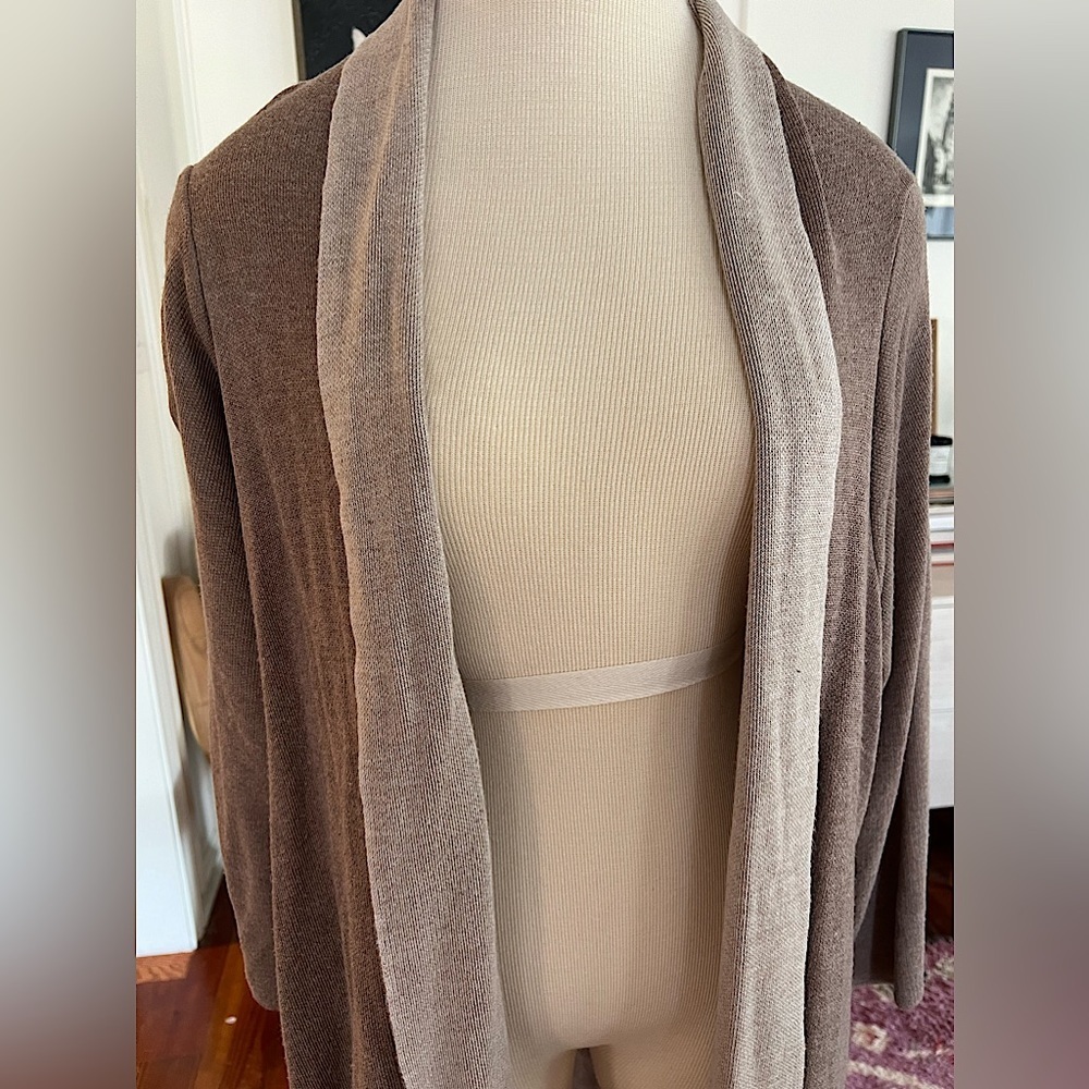 Classic two tone shawl neck sweater cardigan - Picture 2 of 5